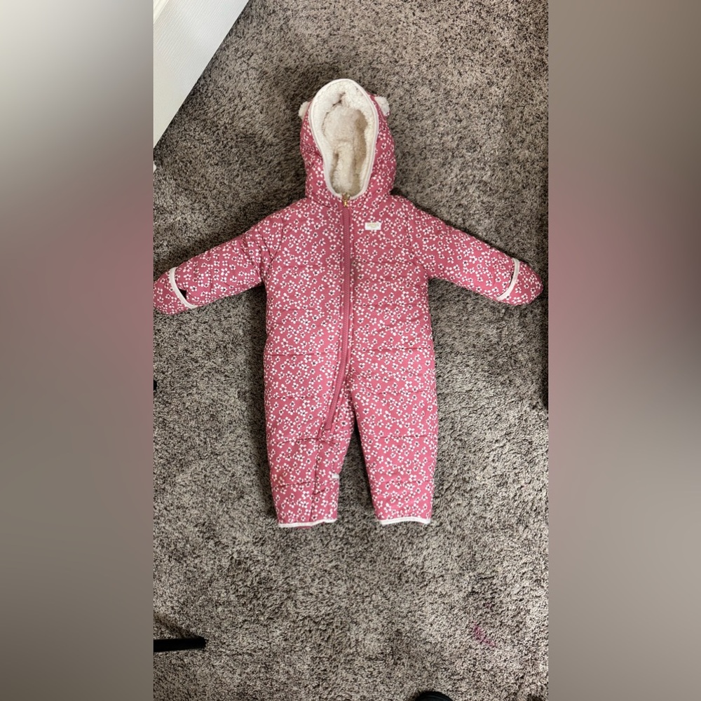 Oshkosh B’gosh Hoodie Snow Suit Mint Condition